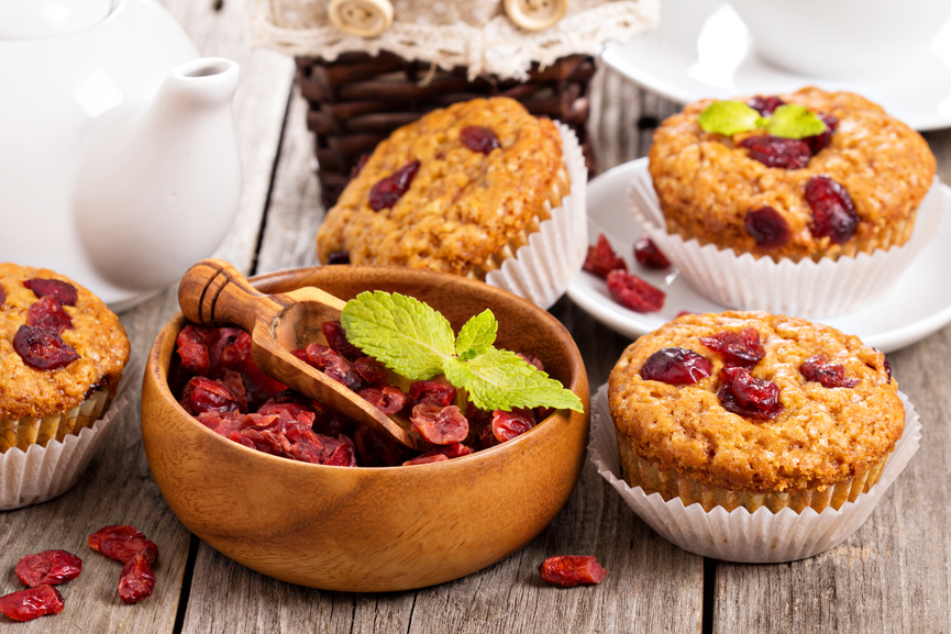 Muffins with dried berries